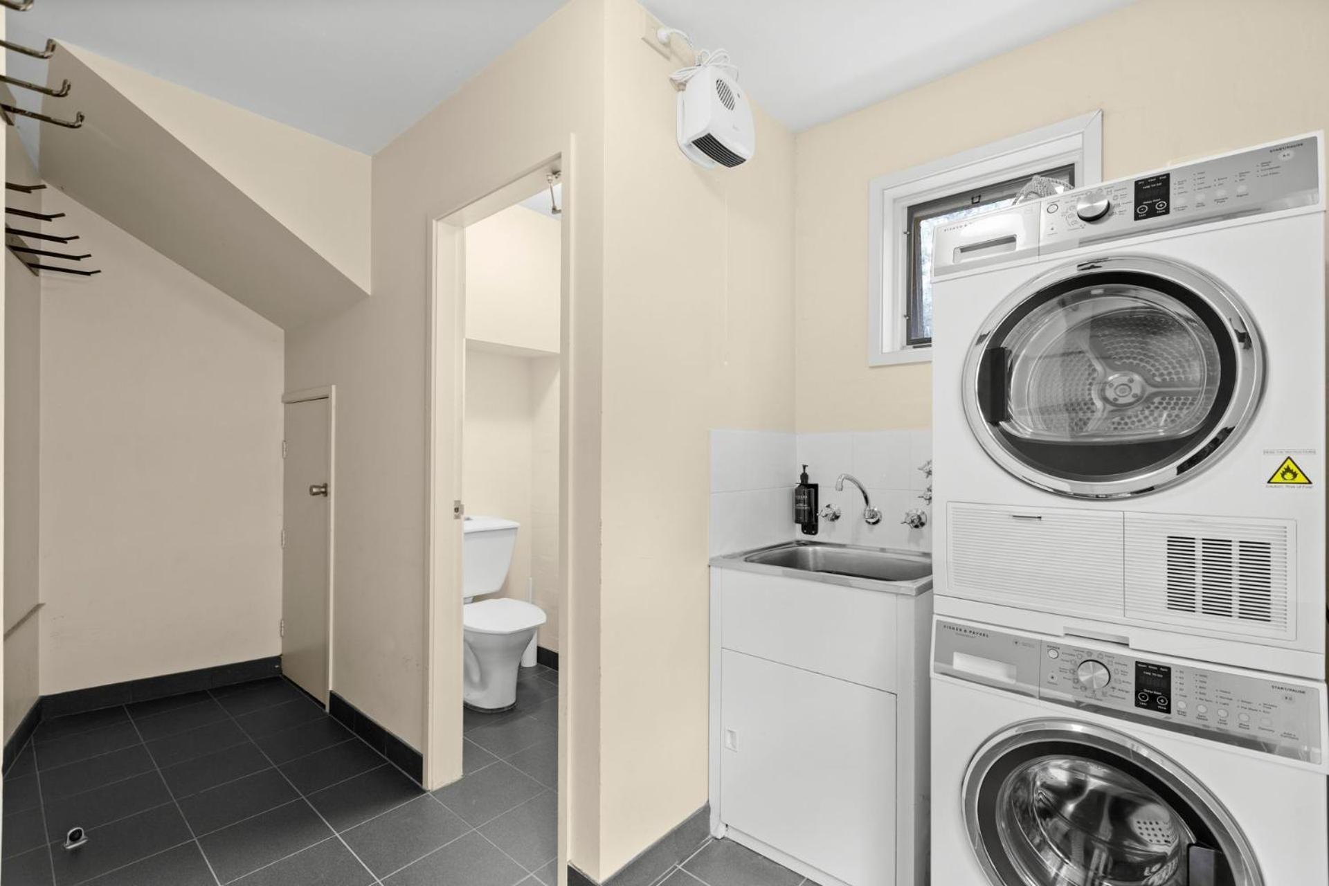 Village Green 2 Bedroom Loft Townhouse With Views Fireplace And Garage Parking 스레드보 외부 사진